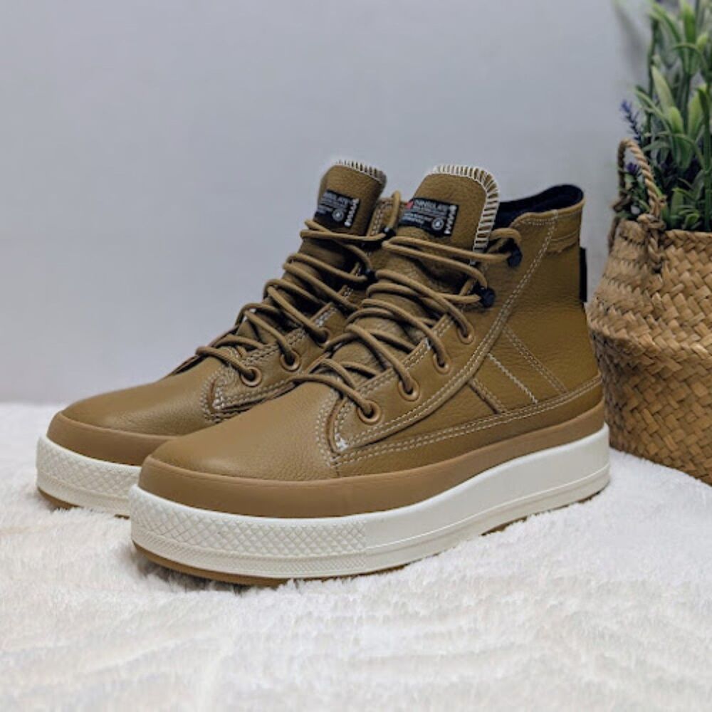 Converse CTAS Toadstool Tan Equip Waterproof Leather Boots Unisex W9 M7.5 NWOT